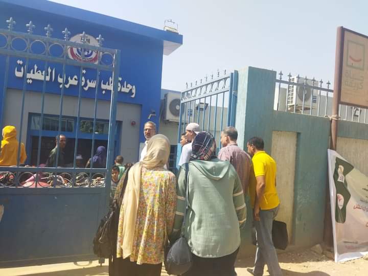 جامعة أسيوط توجه قافلة طبية شاملة لقرية العطيات البحرية بمركز أبنوب