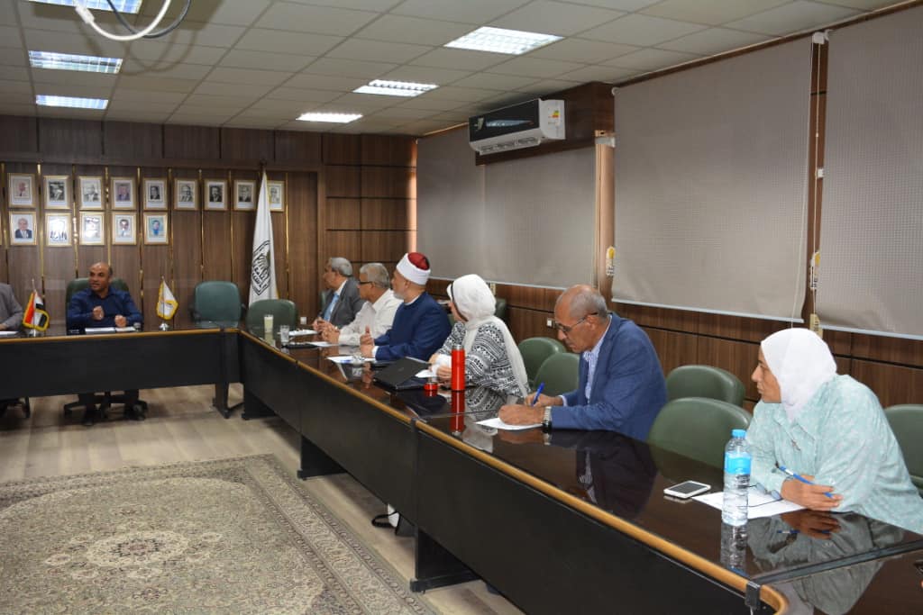 اللجنة المركزية لأخلاقيات البحث العلمي بجامعة أسيوط تعقد اجتماعها الدوري الرابع عشر