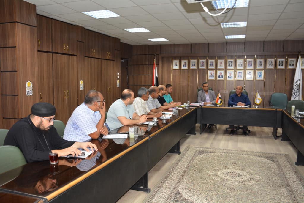 اللجنة المركزية لأخلاقيات البحث العلمي بجامعة أسيوط تعقد اجتماعها الدوري الرابع عشر