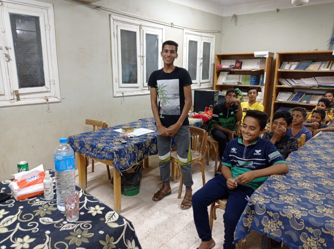 شباب الوادى الجديد ينفذ جلسة برلمانية بمركز شباب صنعاء بالخارجة