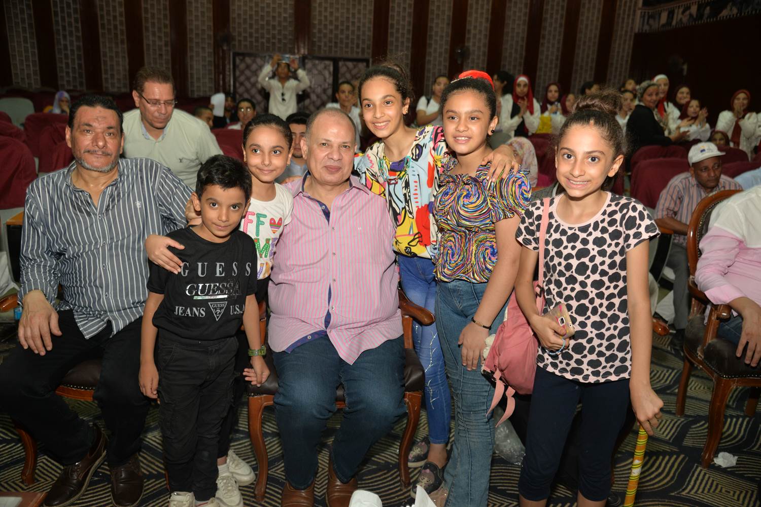 محافظ أسيوط يشهد الحفل الختامي للأنشطة الطلابية بالمسرح المركزي بمديرية التربية والتعليم