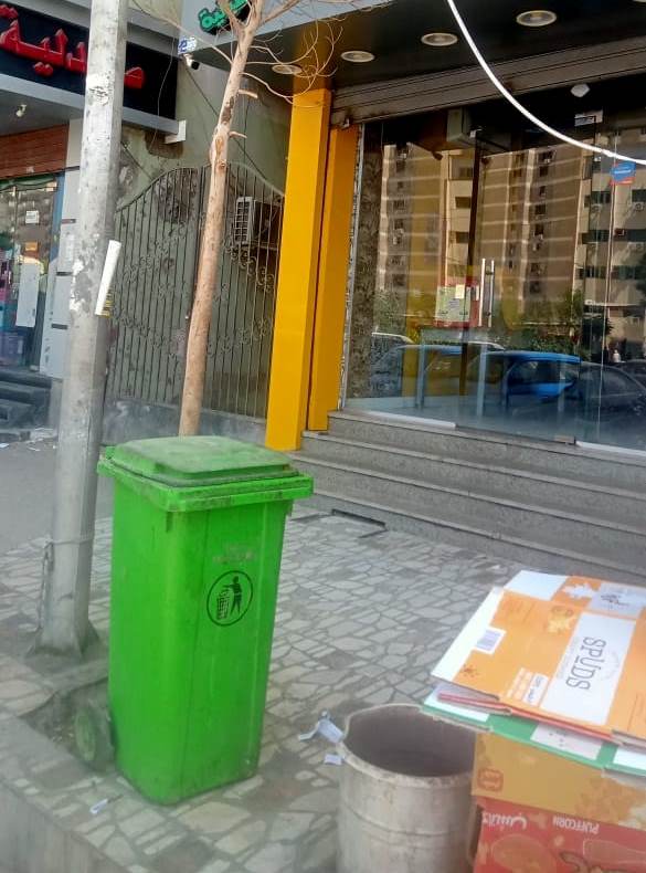 حي شرق أسيوط يستمر حملات المرور على المحلات للتنبيه بأهمية صندوق النظافة