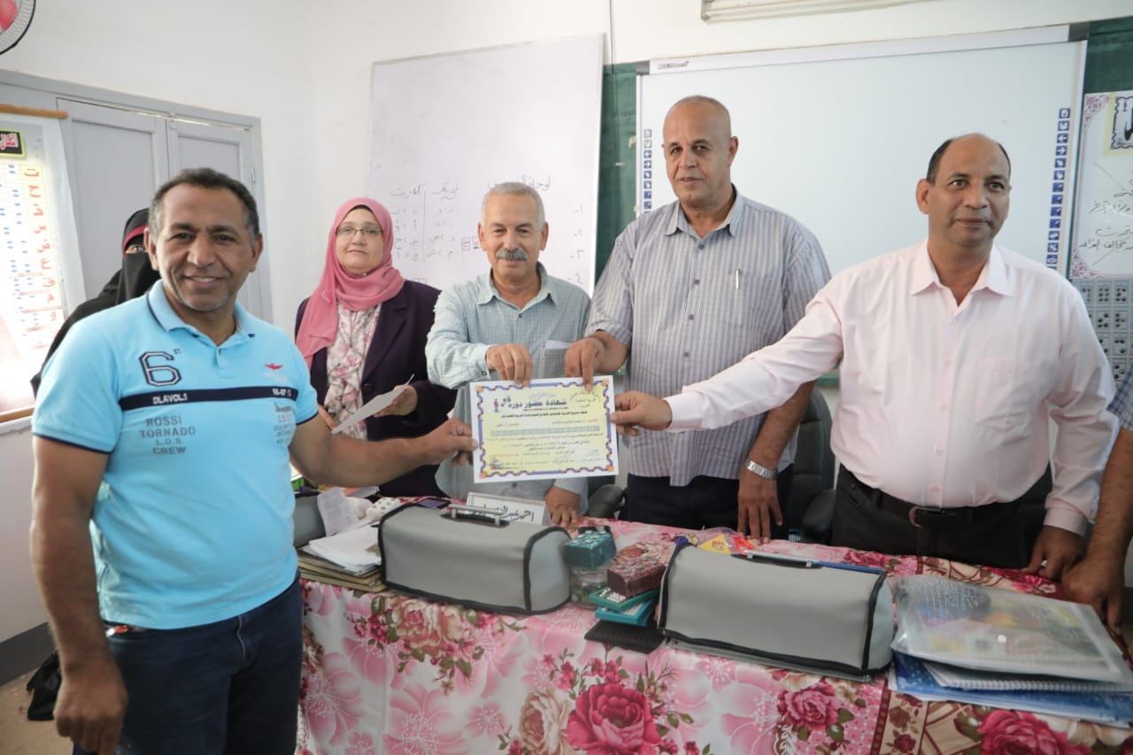 وكيل التعليم بالوادي الجديد ختام فعاليات البرنامج التدريبى للقراءة والكتابة بطريقة برايل