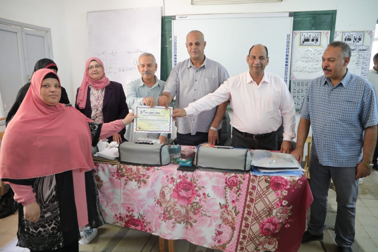 وكيل التعليم بالوادي الجديد ختام فعاليات البرنامج التدريبى للقراءة والكتابة بطريقة برايل