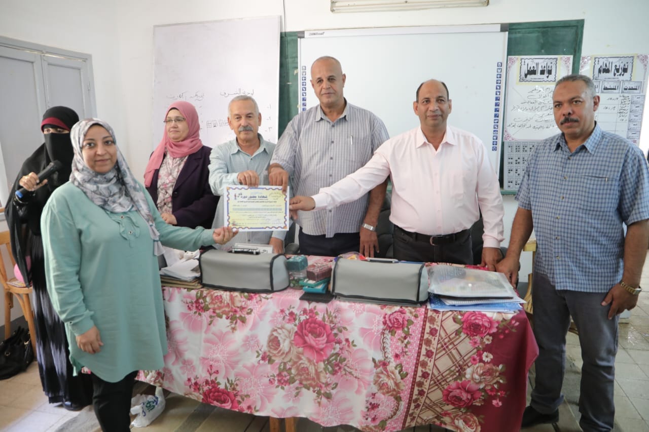 وكيل التعليم بالوادي الجديد ختام فعاليات البرنامج التدريبى للقراءة والكتابة بطريقة برايل