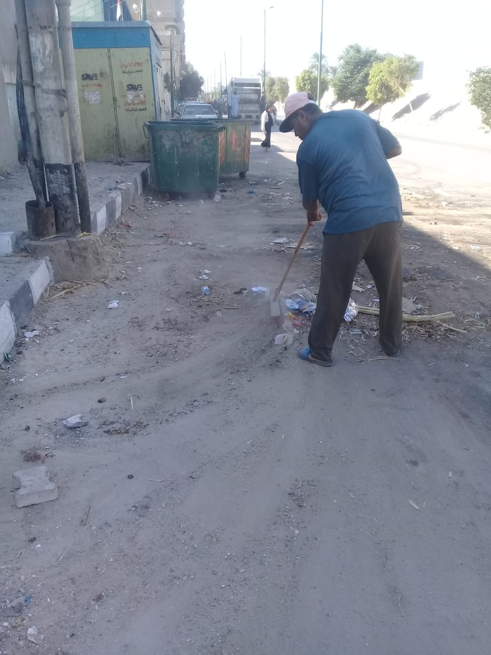 حملة لرفع المخلفات الصلبة من نقاط التجمع ورفع كفاءة شوارع مدينة ديروط