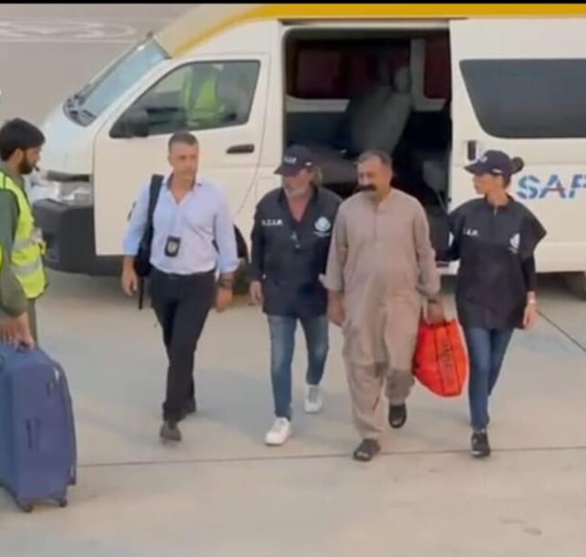 e7827ebb-61f7-4177-934c-15b4b4779a1d