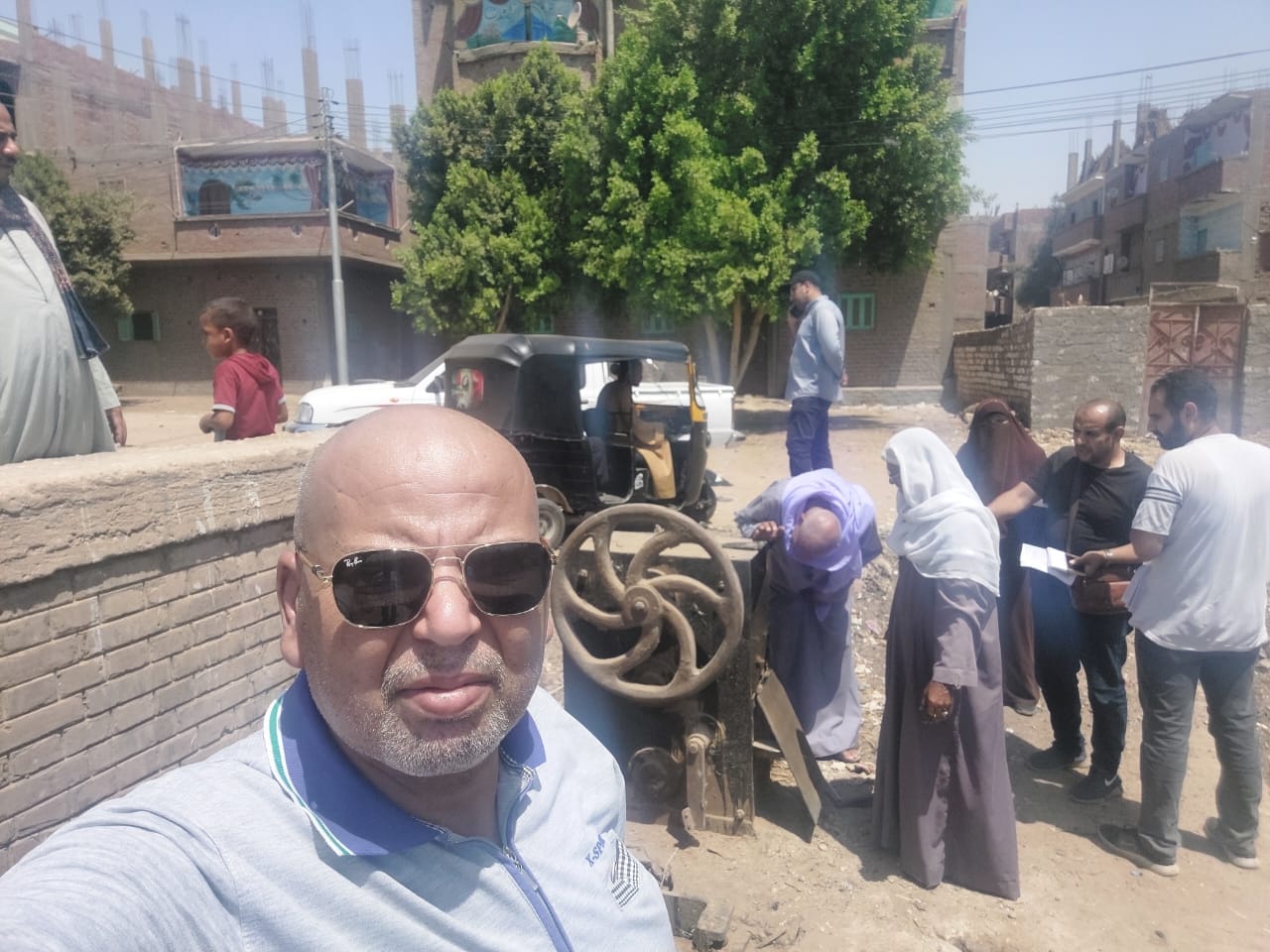 حملة لصيانة بوابات الترع والمصارف بهندسة ري منفلوط وهندسة ري القوصية