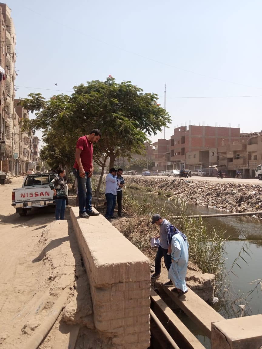 حملة لصيانة بوابات الترع والمصارف بهندسة ري منفلوط وهندسة ري القوصية