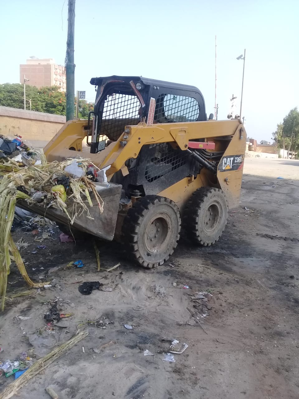 حملة لرفع القمامة والمخلفات من جميع شوارع مدينة ديروط