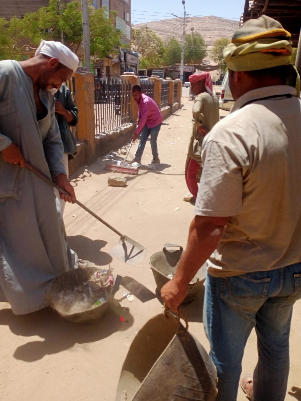  رئيس مركز ومدينة الغنايم يتابع أعمال النظافة بنطاق المدينة والوحدات القروية التابعة 