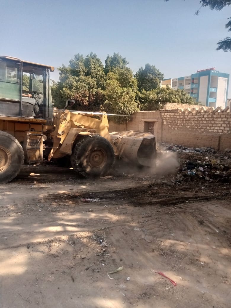  رئيس مركز ومدينة الغنايم يتابع أعمال النظافة بنطاق المدينة والوحدات القروية التابعة 