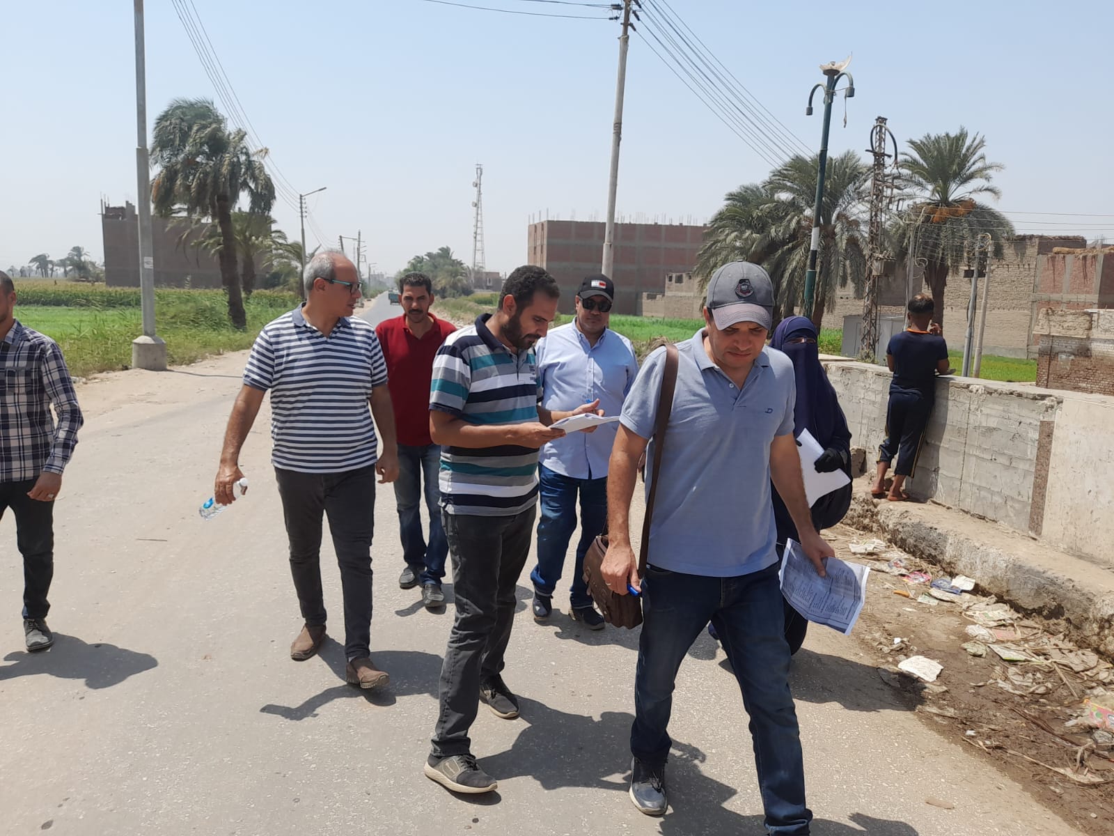 حملة لإزالة الحشائش لترع كوم الزرزور و قصر حيد وفرع زعبرة باسيوط