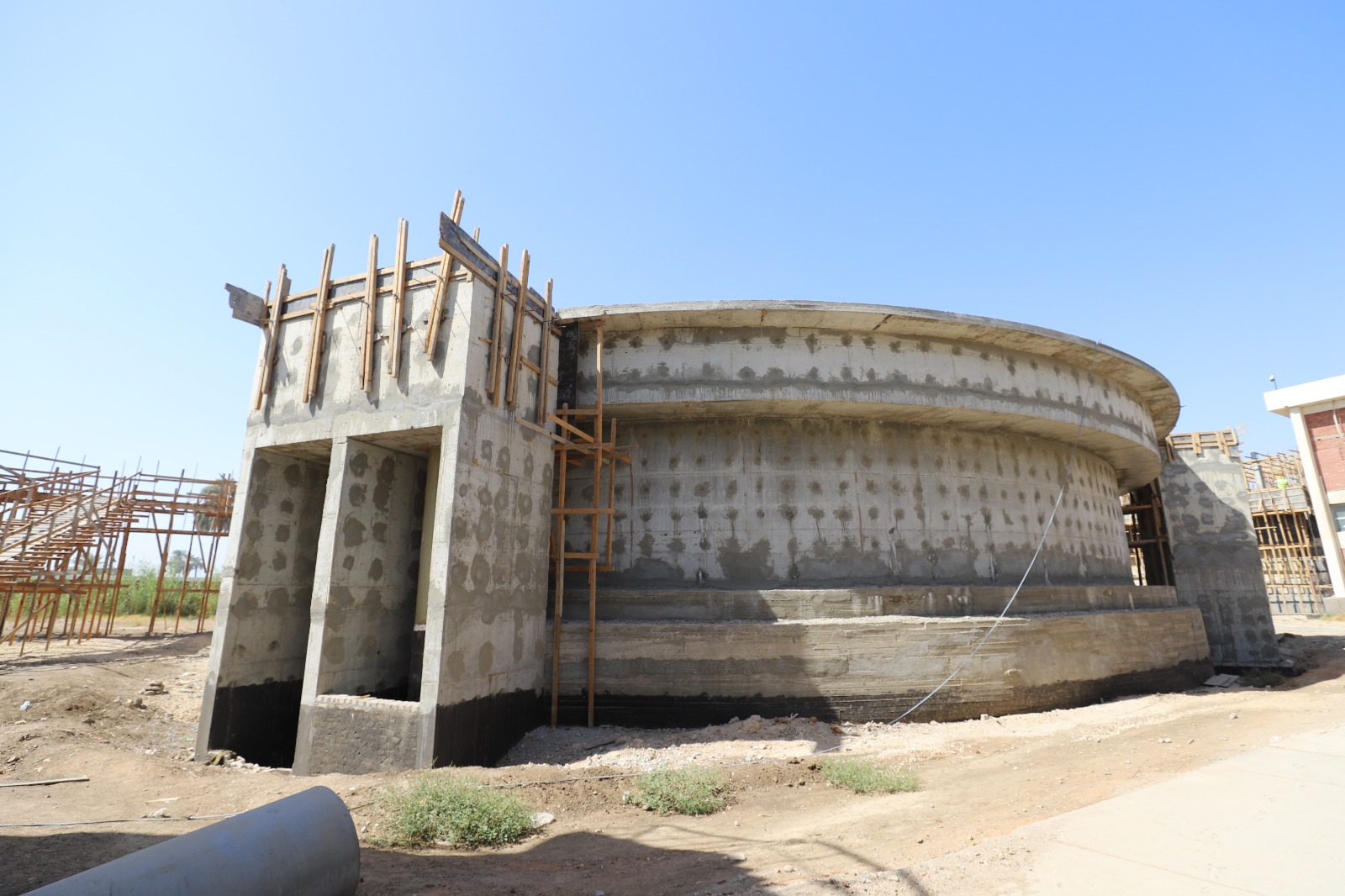 مياه أسيوط تتتابع نسب تنفيذ مشروعات تطوير قرى الريف المصري