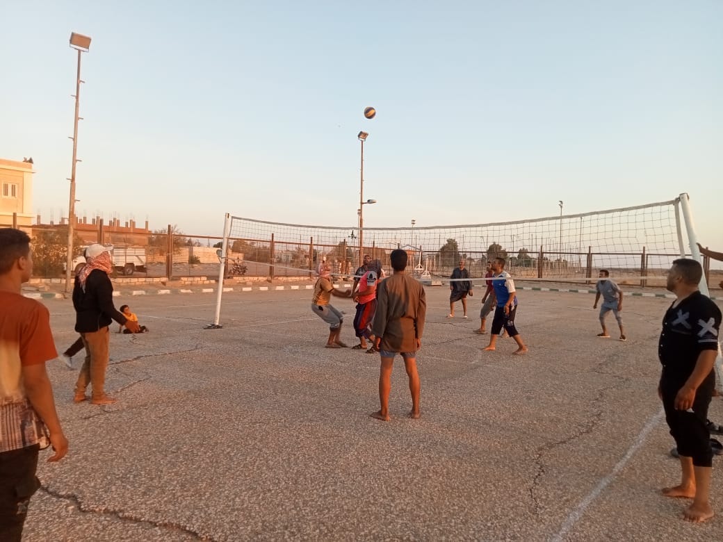دوري كرة طائرة للشباب بالخارجة
