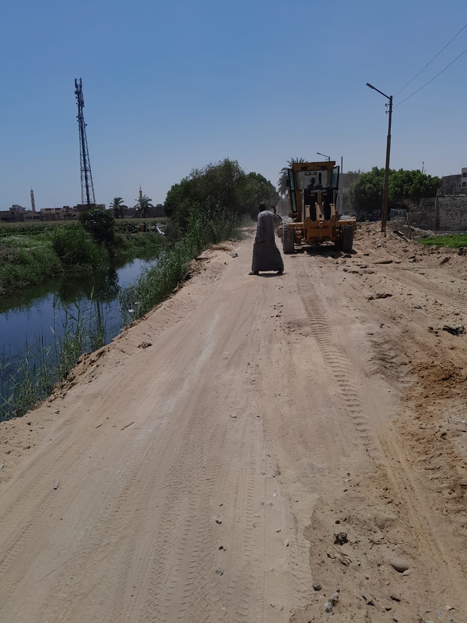 حملة مكبرة لرفع الإشغالات ونظافة وضبط الشارع بمركز ومدينة ديروط 