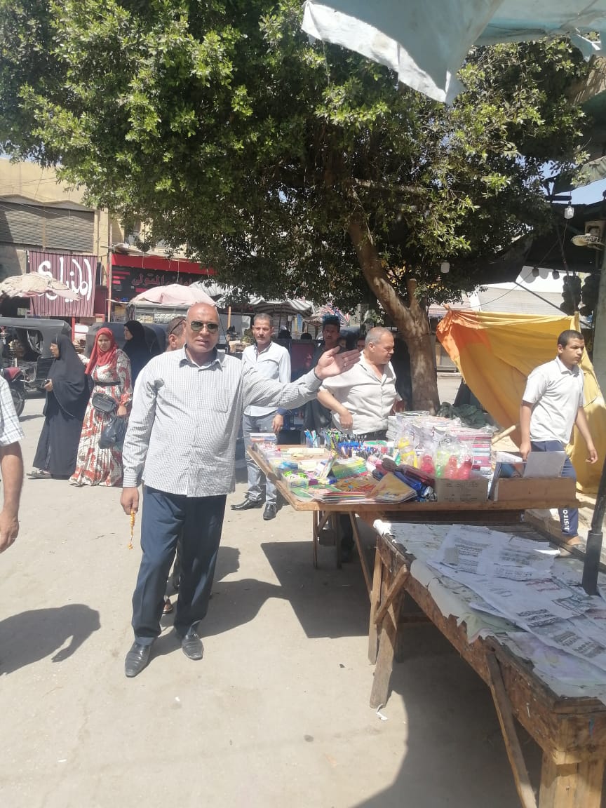 حملة مكبرة لرفع الإشغالات ونظافة وضبط الشارع بمركز ومدينة ديروط 