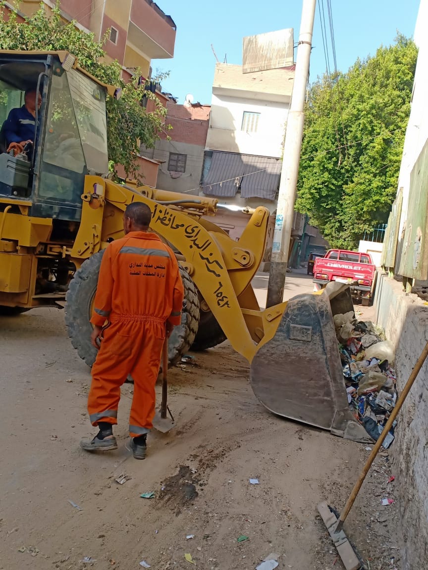 حملة لرفع المخلفات والقمامة ونظافة شوارع مدينة البداري