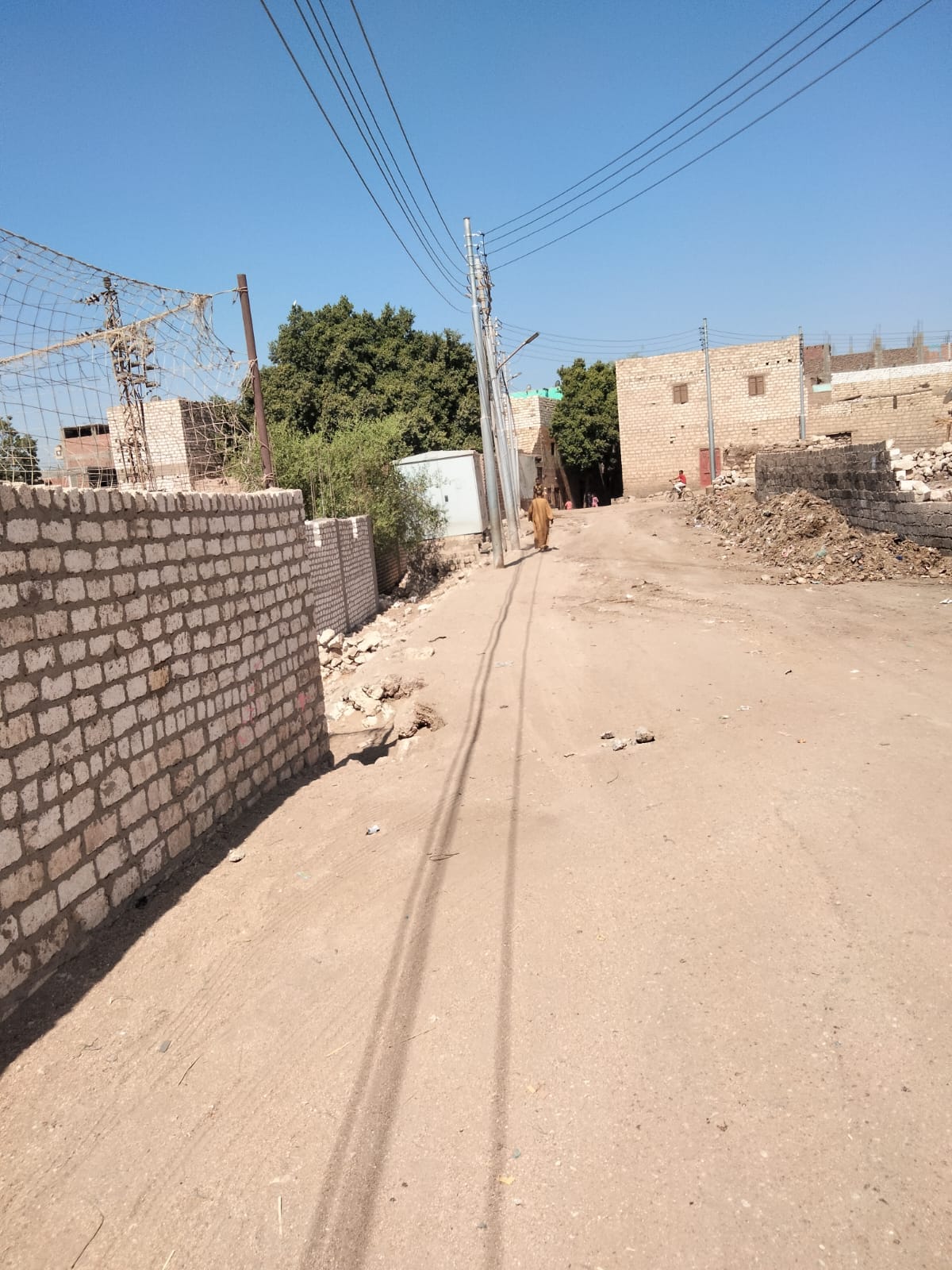 ابنوب ترفع 80 طن مخلفات في حملة لرفع المخلفات وأعمال النظافة