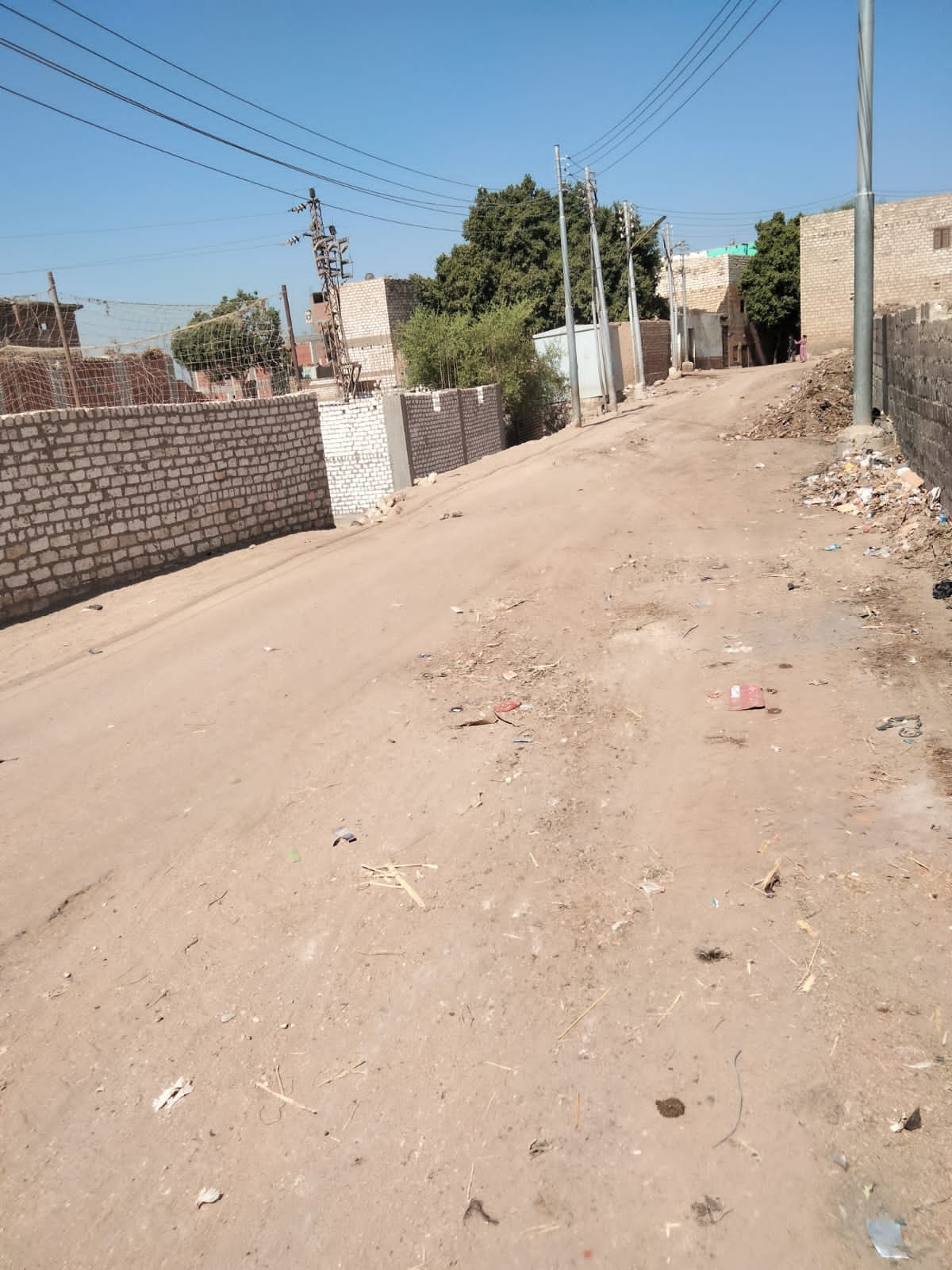 ابنوب ترفع 80 طن مخلفات في حملة لرفع المخلفات وأعمال النظافة