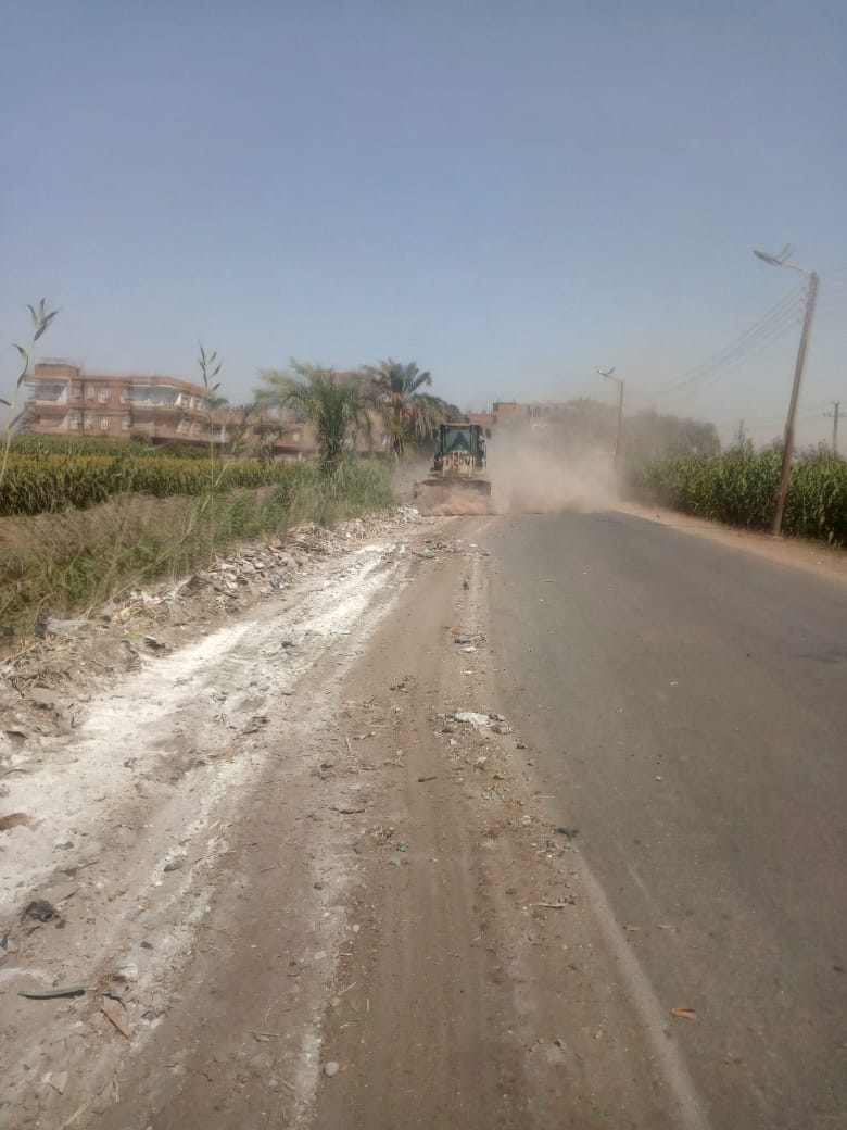 ابنوب ترفع 80 طن مخلفات في حملة لرفع المخلفات وأعمال النظافة