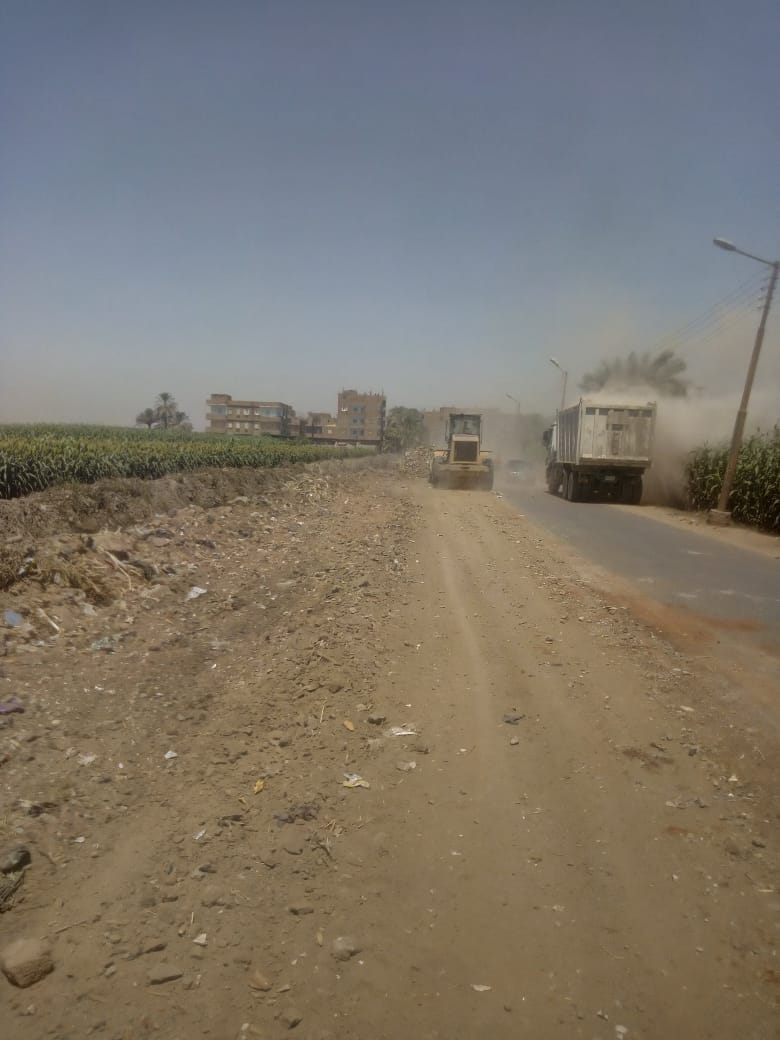 ابنوب ترفع 80 طن مخلفات في حملة لرفع المخلفات وأعمال النظافة