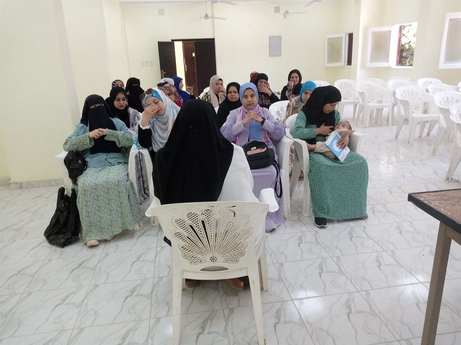 صحة ديروط تنظم ندوة توعوية بعنوان الصحة الإنجابية وتنظيم الأسرة وأهمية المباعدة