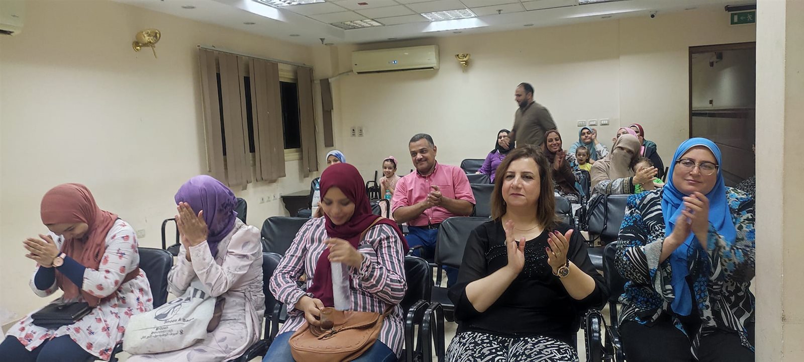 نقص المناعة البشري محاضرة تثقيف صحي بثقافة اسيوط 