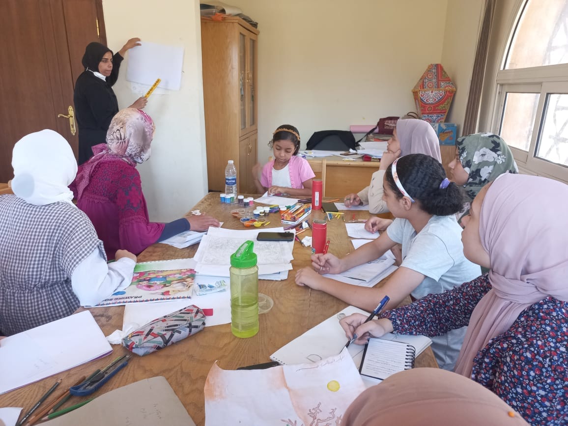 ورشة فنية للأطفال بثقافة جمال عبدالناصر ببني مر بأسيوط  