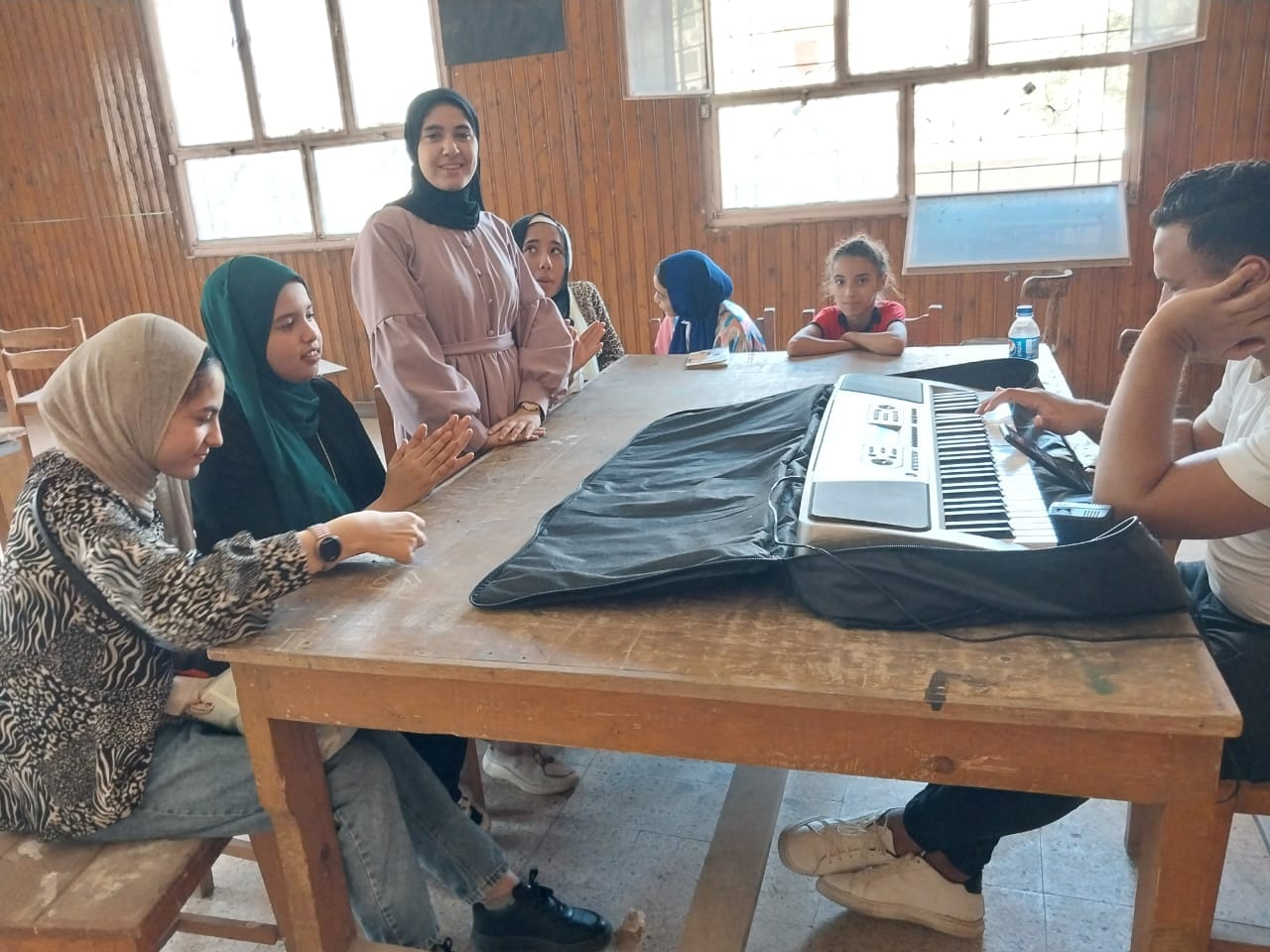 انشطة الغناء والموسيقى تواصل فعاليتها بقصر ثقافة الغنايم 