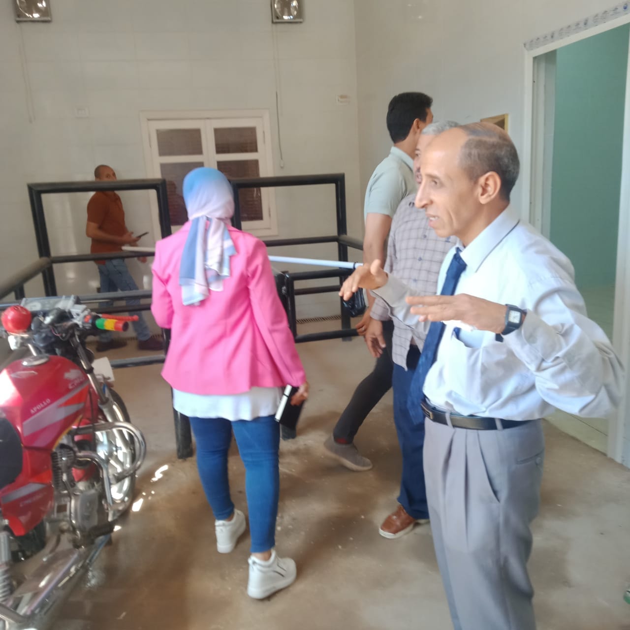 محافظة اسيوط تتابع وتتفقد مجمع خدمات قرية النخيلة ومجمع الخدمات الزراعية