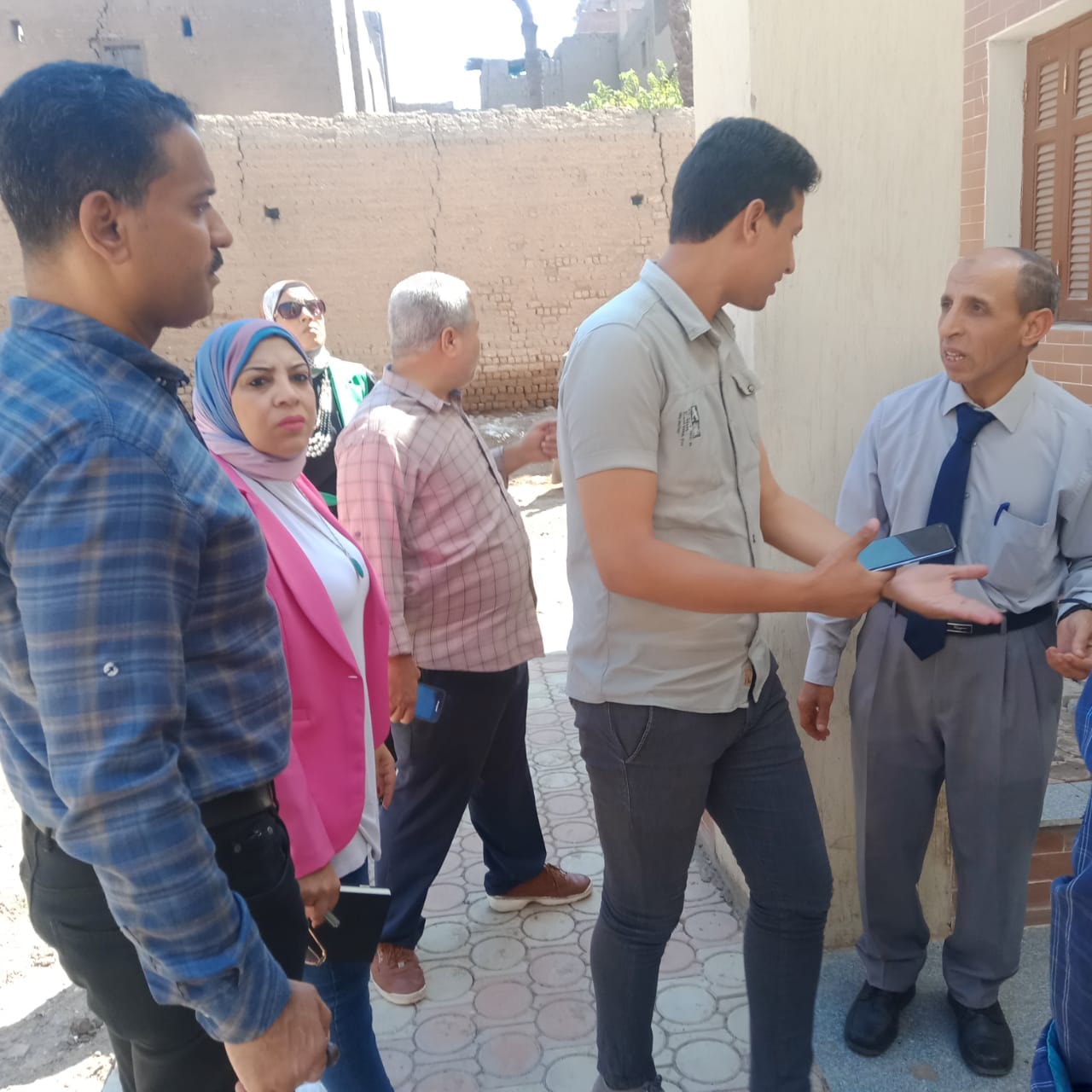 محافظة اسيوط تتابع وتتفقد مجمع خدمات قرية النخيلة ومجمع الخدمات الزراعية