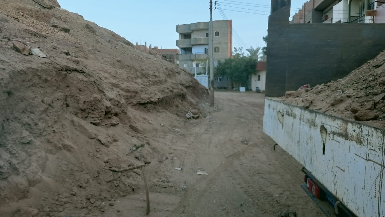 حملة لرفع الاتربة والمخلفات والتراكمات والقمامة وجميع الاشغالات في مدينة موط بالداخلة