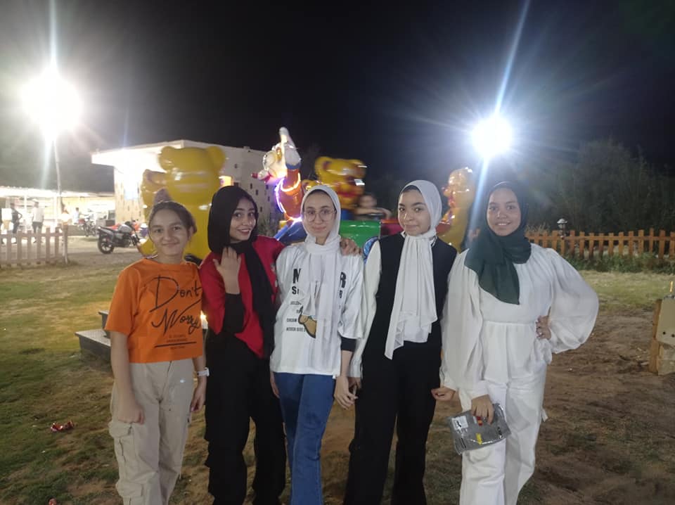 قصر ثقافة الطفل بالخارجة ينفذ رحلة ترفيهية للأطفال إلى حديقة ٣٠ يونيو