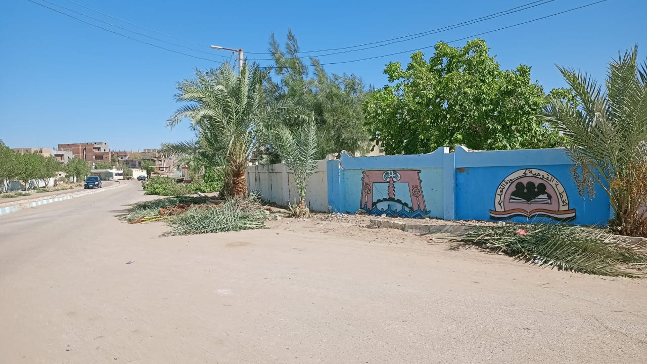 حملة لإزالة الأتربة والمخلفات والتراكمات والقمامة وجميع الاشغالات بمركز الداخلة