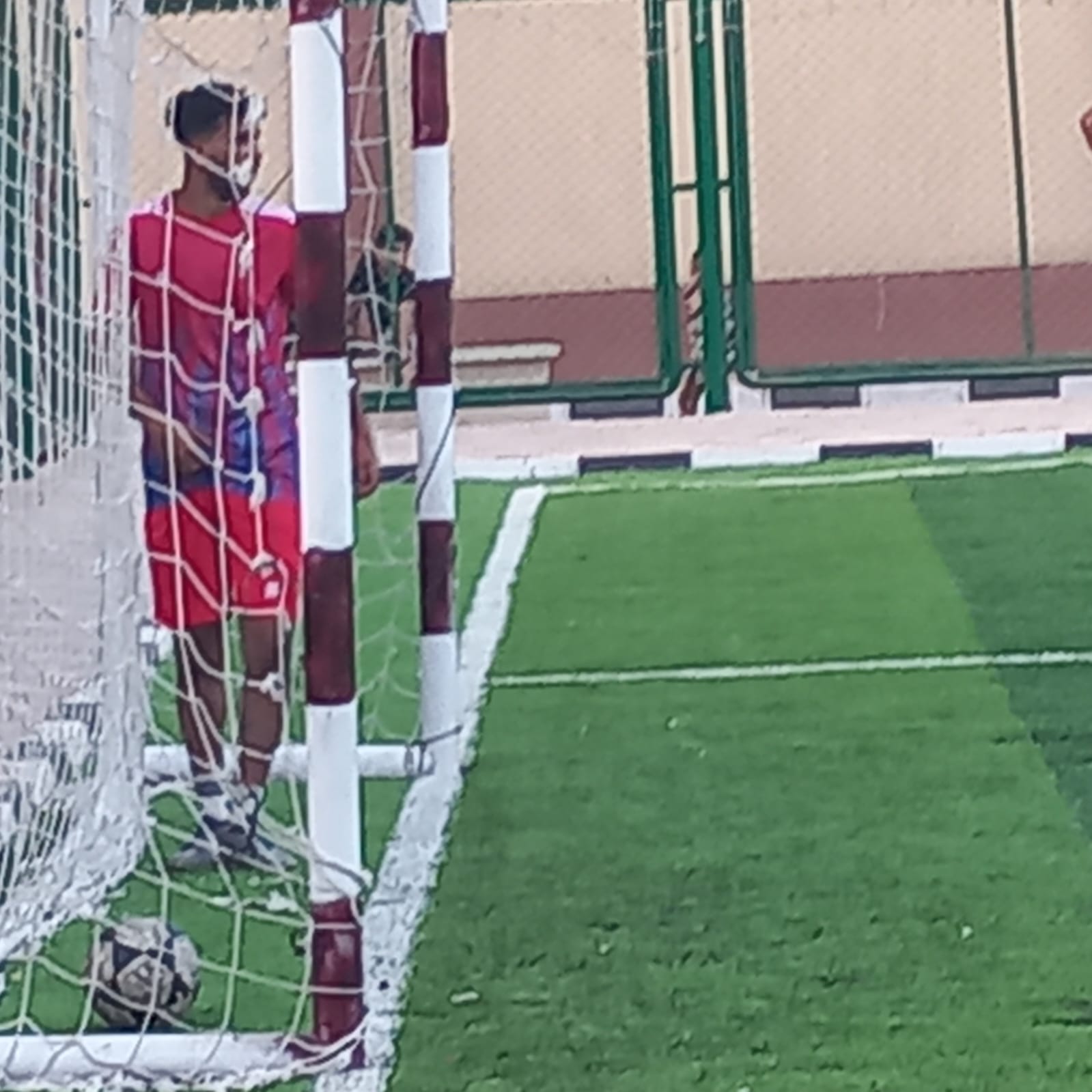 دوري خماسي قدم للشباب بمركز شباب جرف سرحان ضمن مبادرة صيف شبابنا