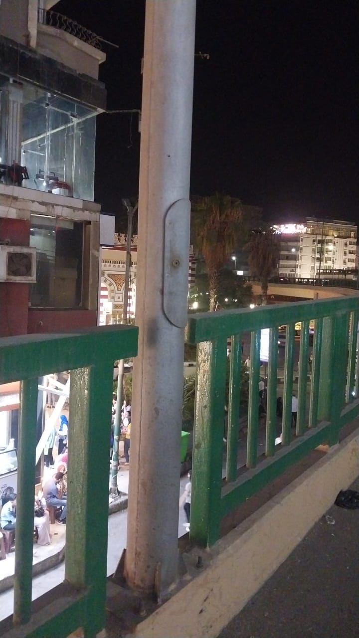 حي شرق اسيوط ينفذ عملية صيانة لأعمدة الكهرباء رد على شكاوى المواطنين