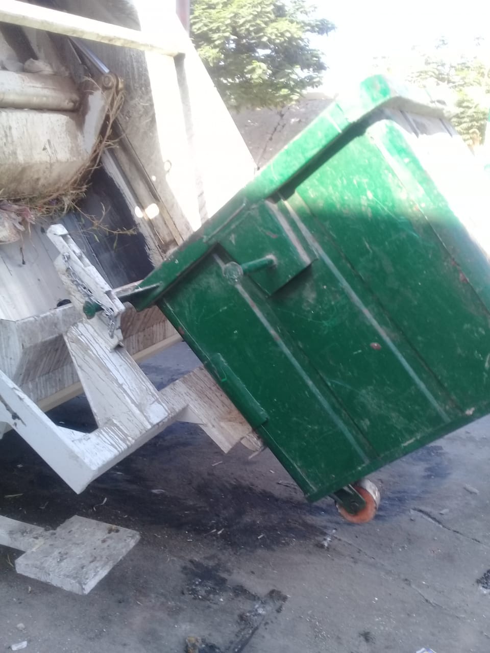 محلية ديروط تنفذ حملة مكبرة لرفع الاشغالات والمخلفات الصلبة وتحسين كفاءة الشوارع