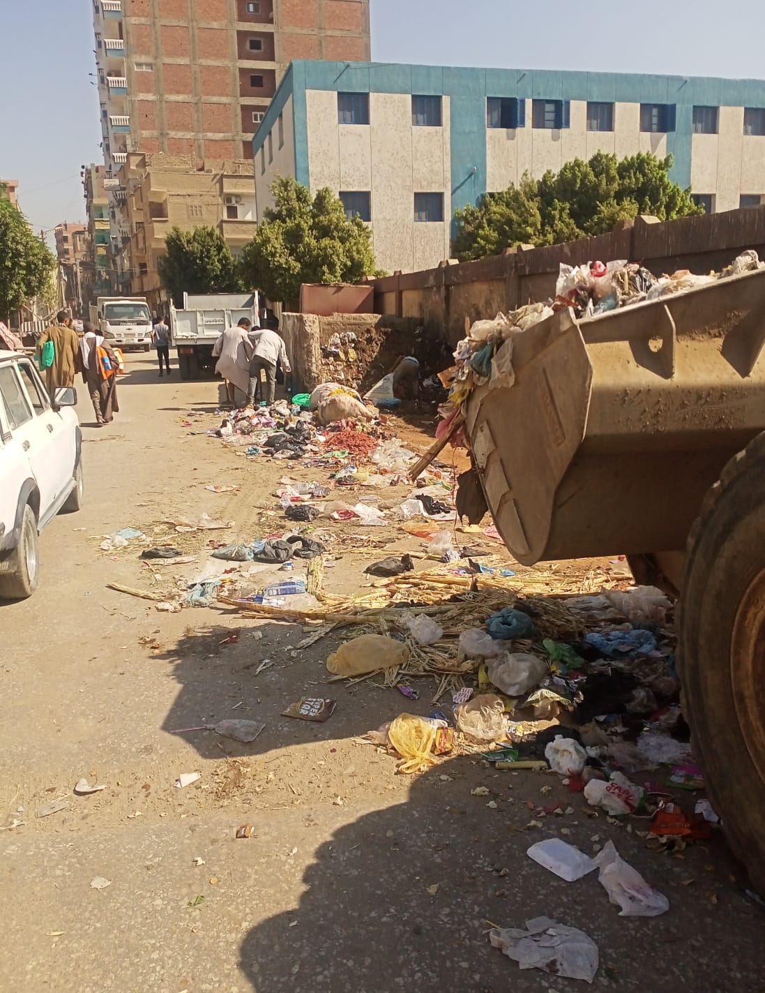 حملة مكبرة لتحسين خدمات النظافة والاشغالات في شوارع وقري مركز ومدينة ديروط