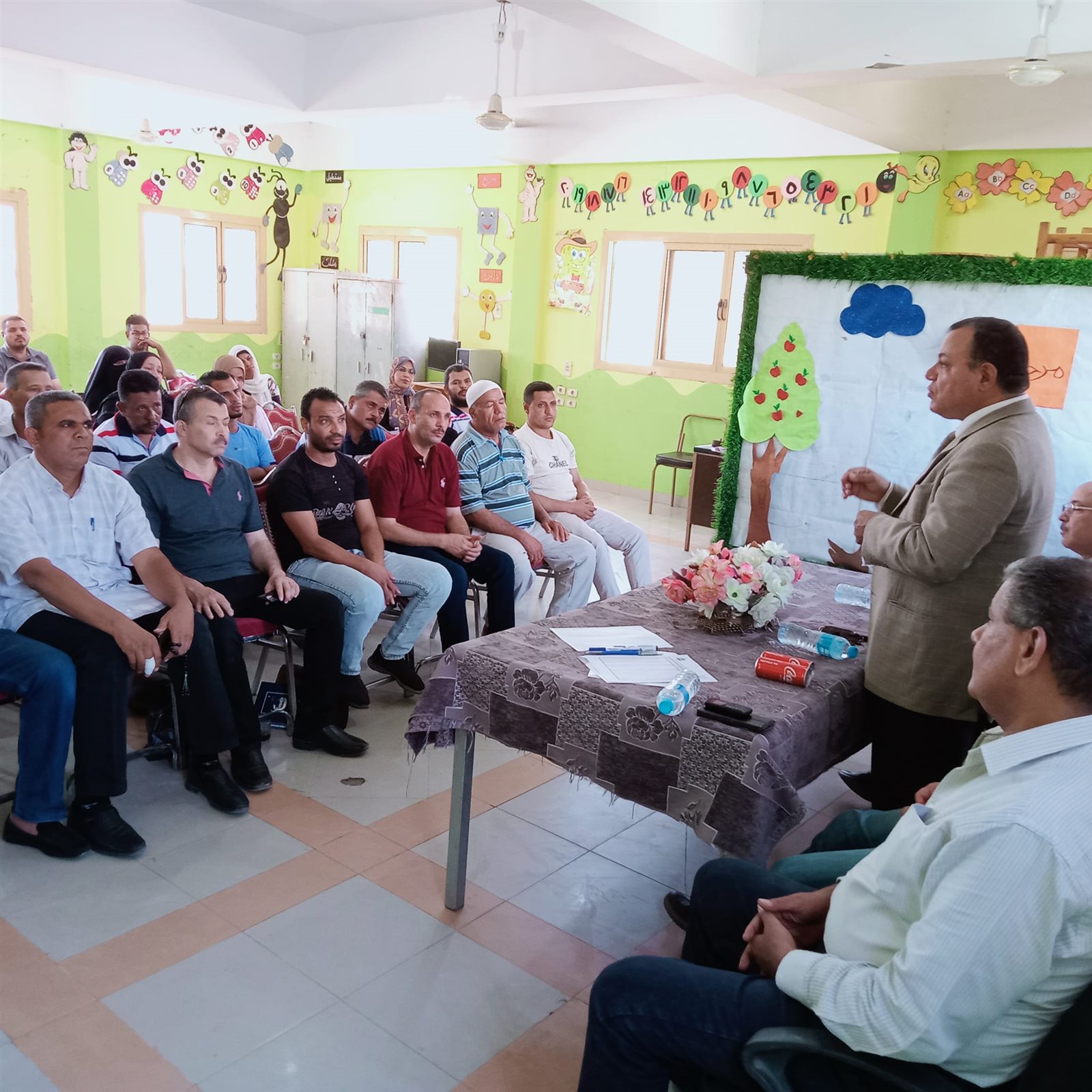 الدورة التنشيطية الثانية لمسؤولي البرلمان ومشرفي الشعب البرلمانية لإدارات الغنايم وصدفا وابوتيج