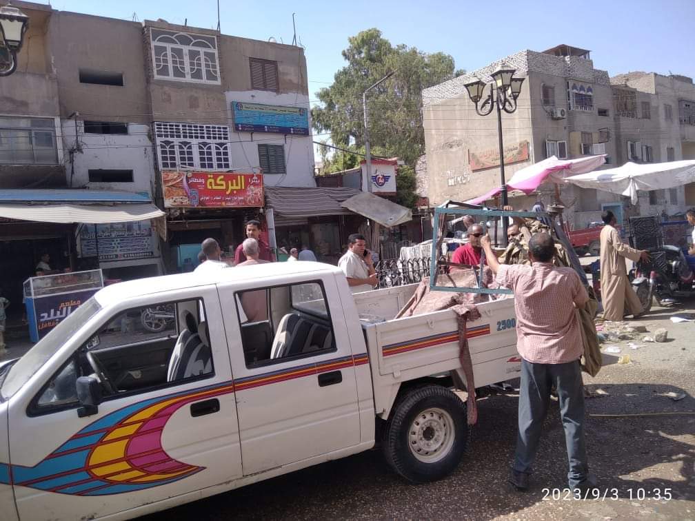 رئيس مركز ومدينة الغنايم ينفذ حملة إشغالات مكبرة بشوارع مدينة الغنايم
