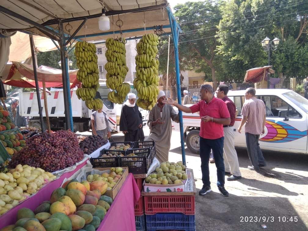 رئيس مركز ومدينة الغنايم ينفذ حملة إشغالات مكبرة بشوارع مدينة الغنايم