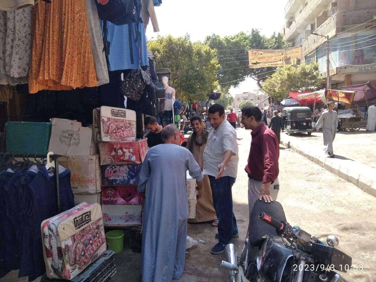 رئيس مركز ومدينة الغنايم ينفذ حملة إشغالات مكبرة بشوارع مدينة الغنايم