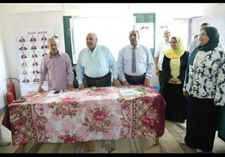 تعليم الوادى الجديد حقيبة تدريبية على لغة الإشارة للعاملين بالتعليم والمديريات الخدمية  