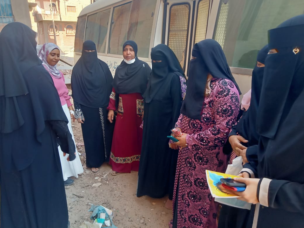 ندوة توعوية حول الصحة الإنجابية وتنظيم الأسرة والكشف المجاني لنساء قرية عواجة