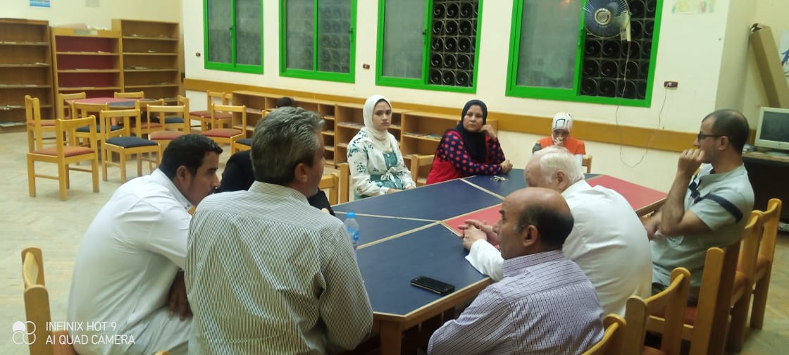 علم العروض و الترجمة الادبية من والي العربية في اللقاءات الادبية باسيوط