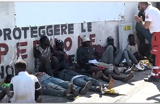 ea09eb25-c3db-40ec-b807-e97d312de2fb