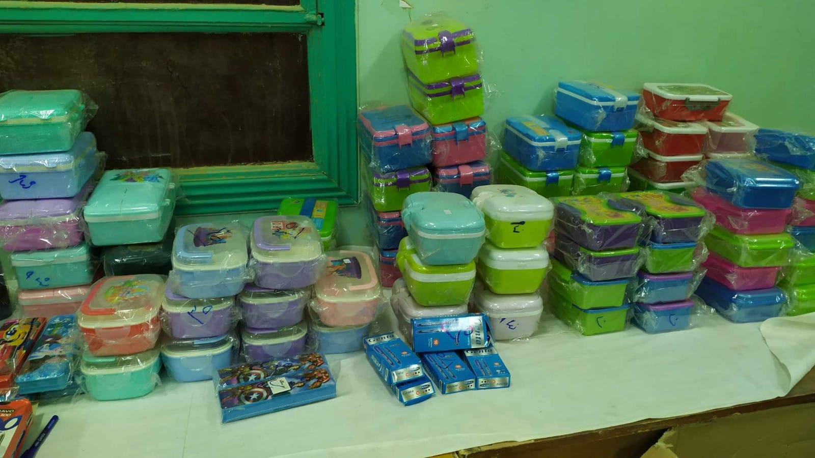 تعليم الداخلة ينظم معرض مستلزمات المدارس بالتعاون مع الجمعية الشرعية