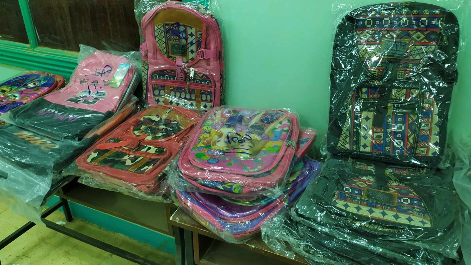 تعليم الداخلة ينظم معرض مستلزمات المدارس بالتعاون مع الجمعية الشرعية