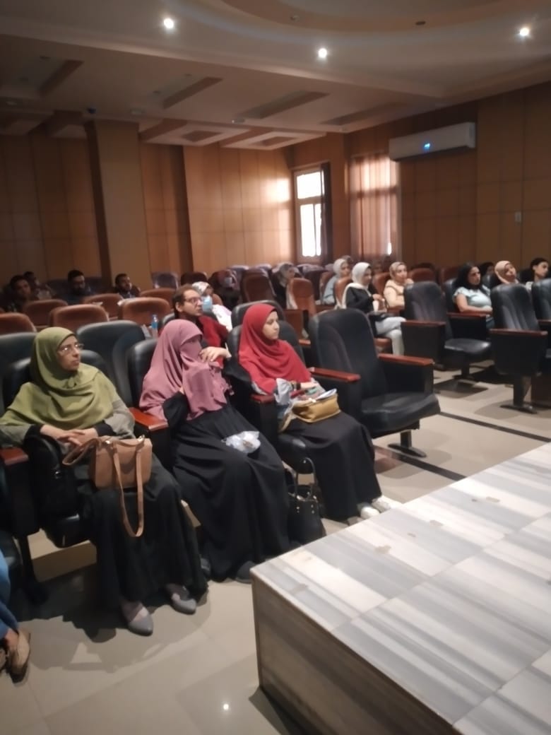 دورة تدريبية لـ 25 ممارس علاج الطبيعي علي أحدث الأساليب العلاجية باسيوط
